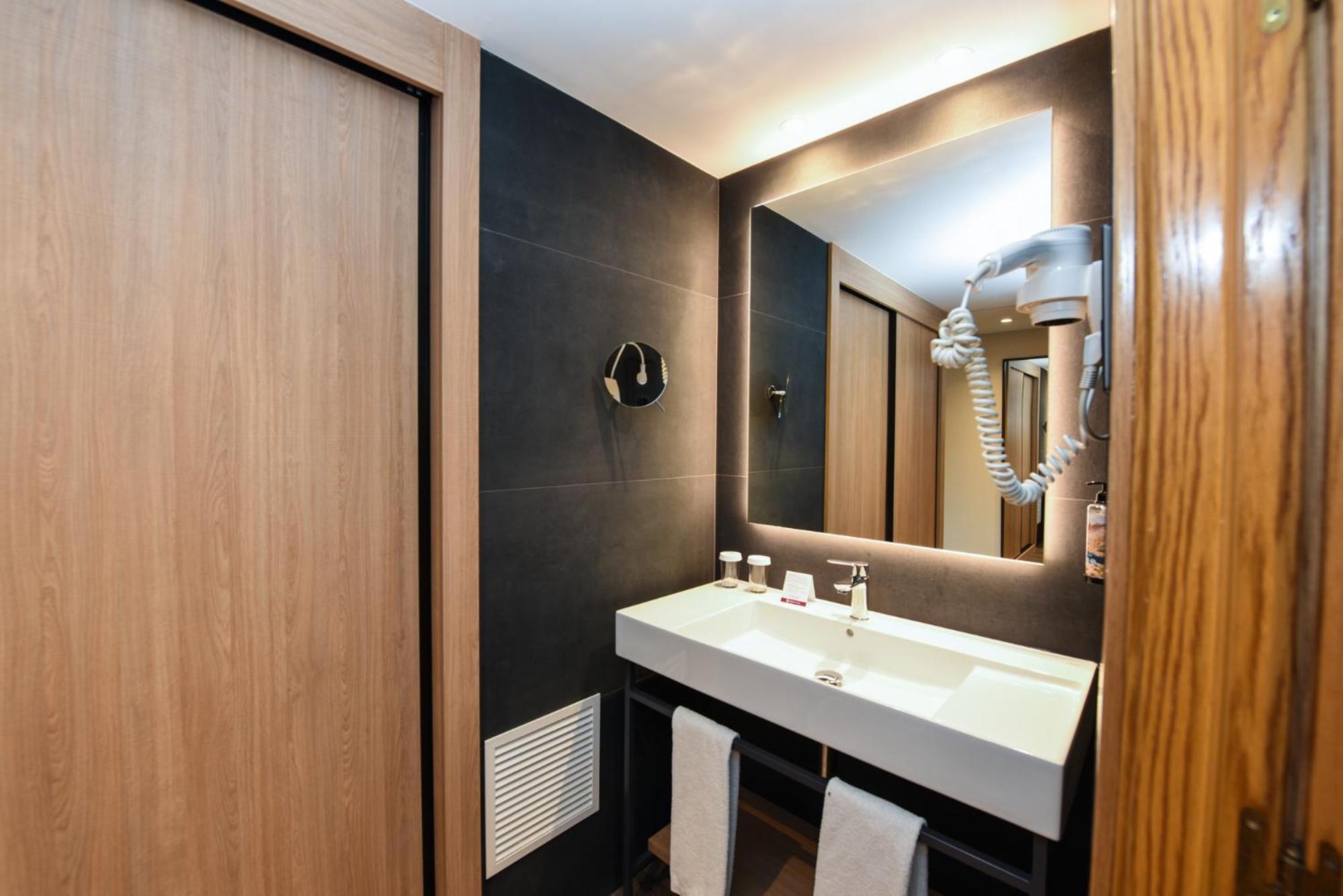 Sommos Hotel Benasque Spa Екстер'єр фото